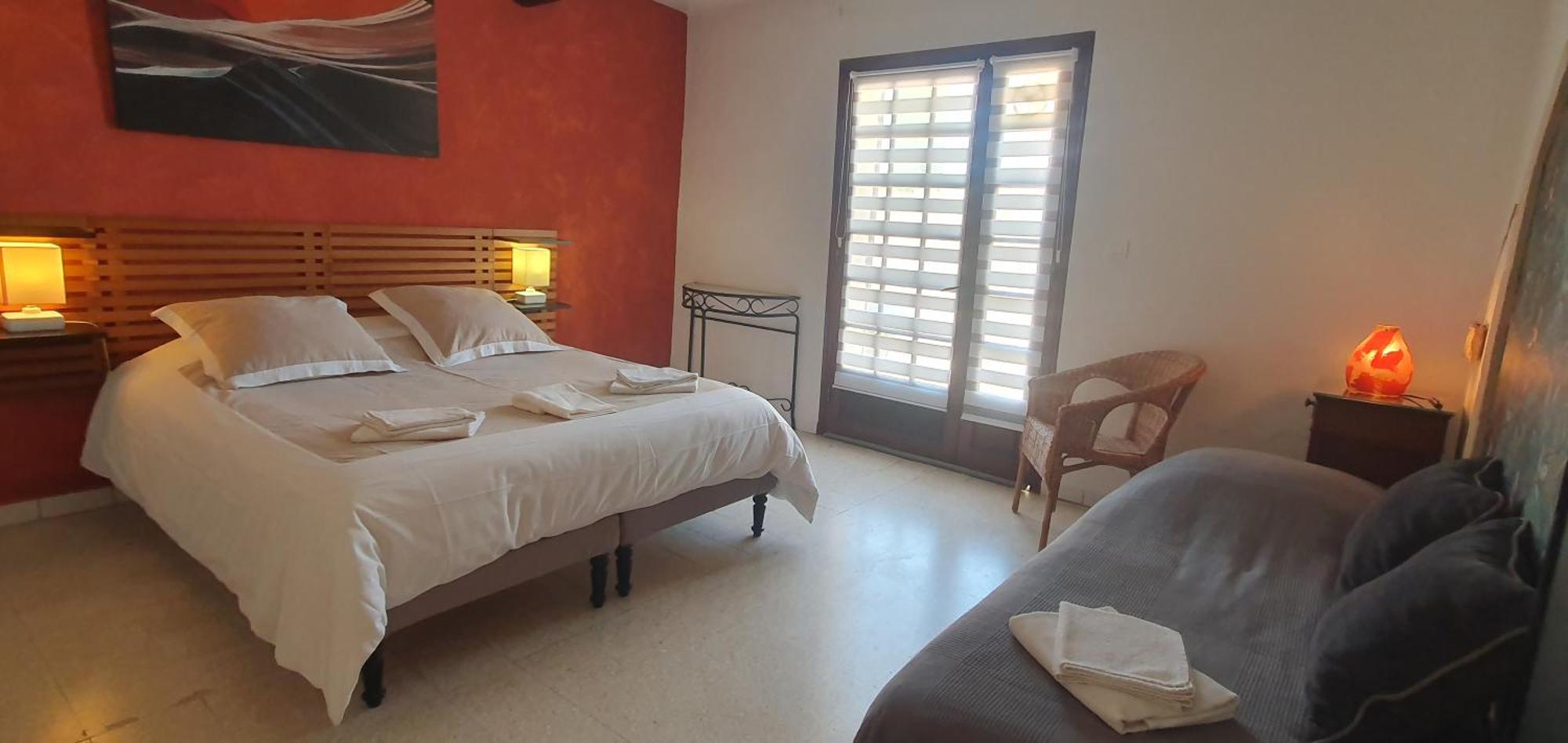 Le Jardin D'Ivana Chambres D'Hotes B&B Avec Piscine Chauffee Oppède Exterior foto
