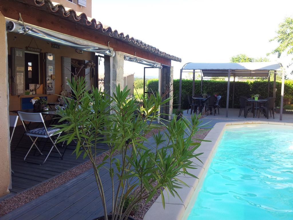 Le Jardin D'Ivana Chambres D'Hotes B&B Avec Piscine Chauffee Oppède Exterior foto